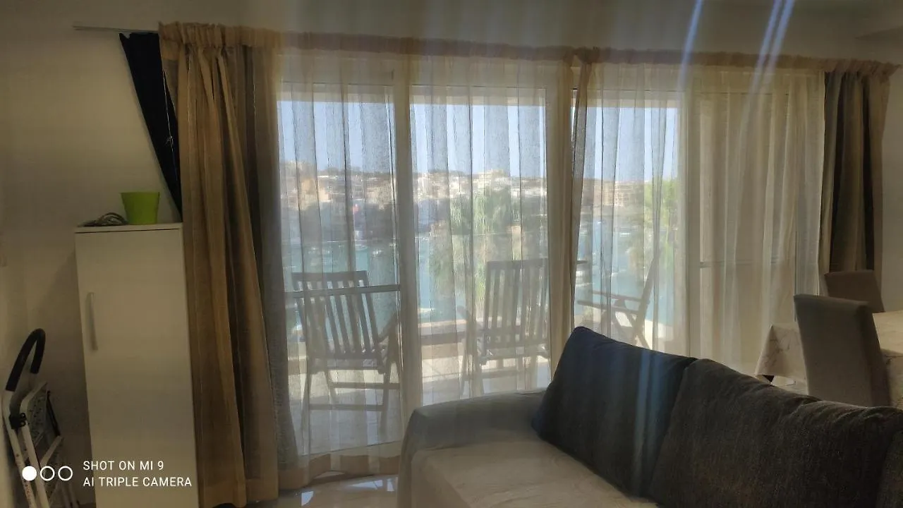Aquamarine Sea Front Apartments - Third Floor Marsaskala